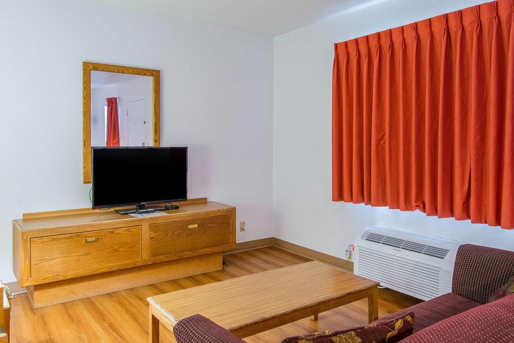 Motel 6-Madras, Or Екстериор снимка